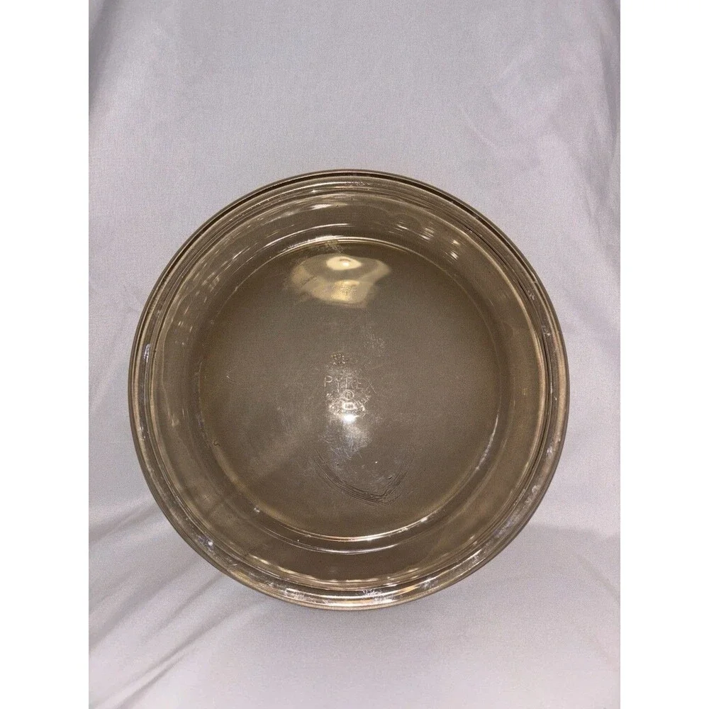 Vintage Pyrex Amber and Clear 9 Inch Round Pie Plate Glass Baking Dish Lot of 2